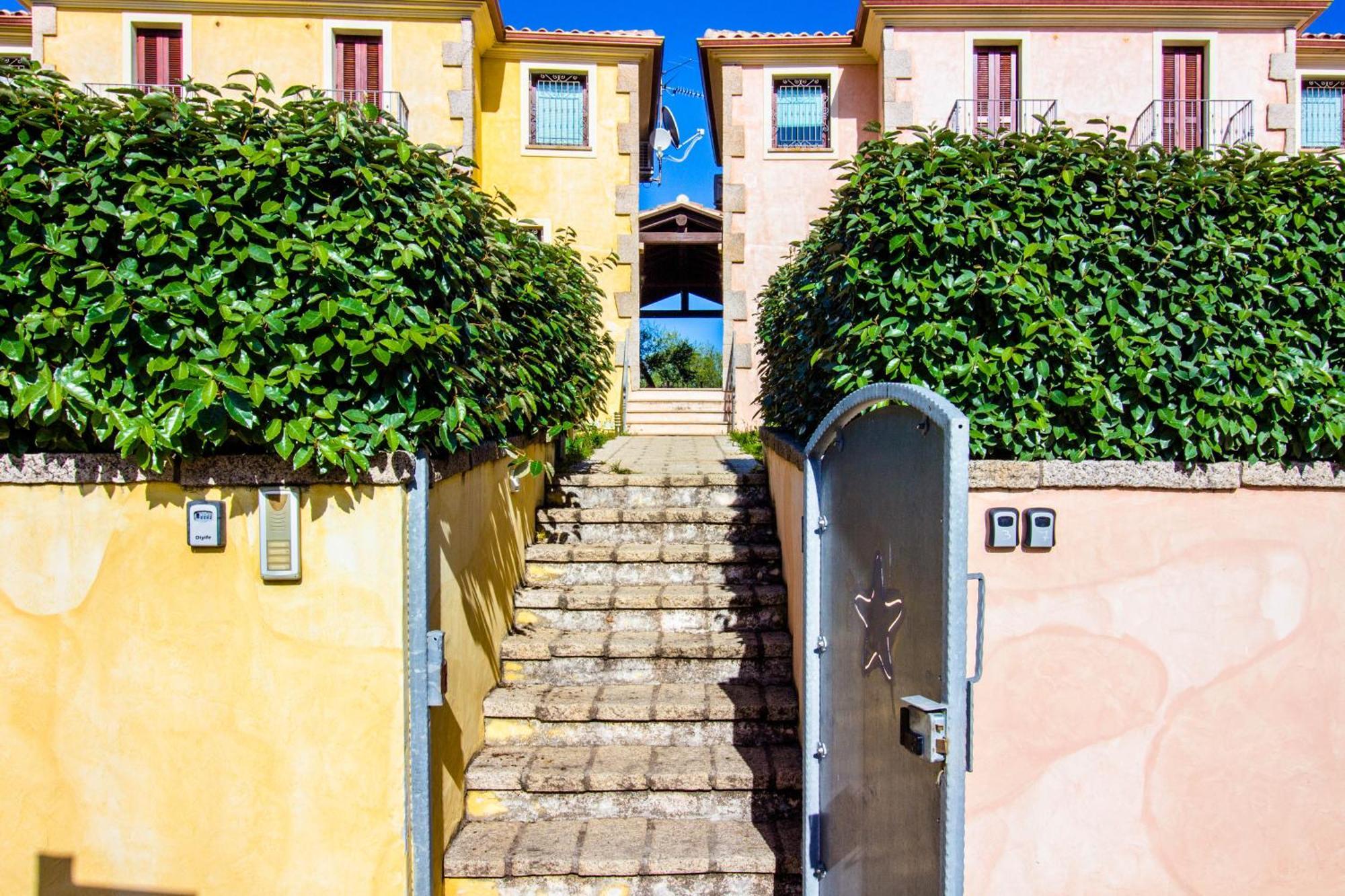 Rovo House 2, Pittulongu, Olbia Apartment Exterior photo